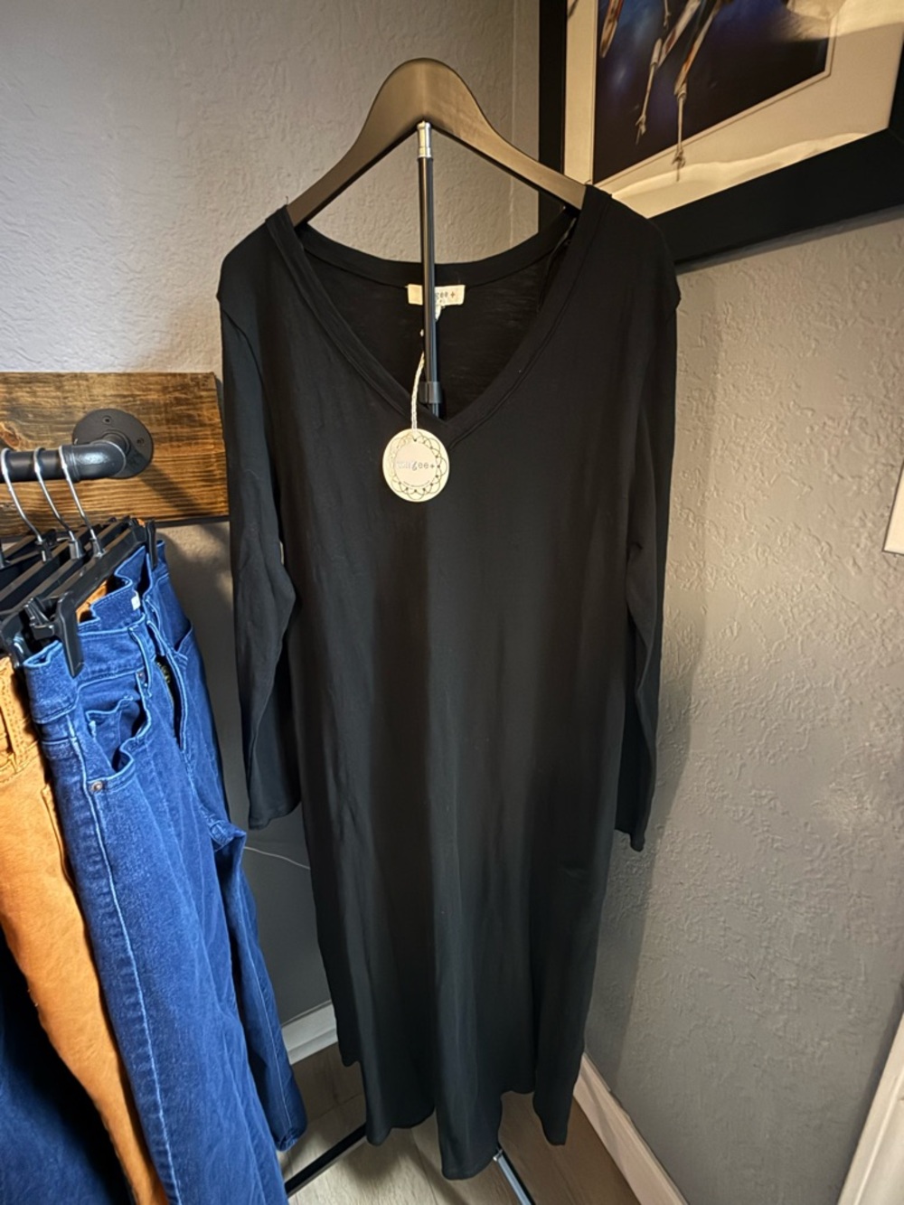 Umgee Black V-Neck Long Sleeve Midi with Tag